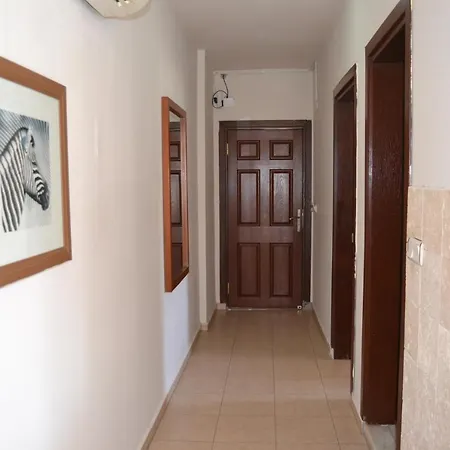 Hotel de apartamente Safari *